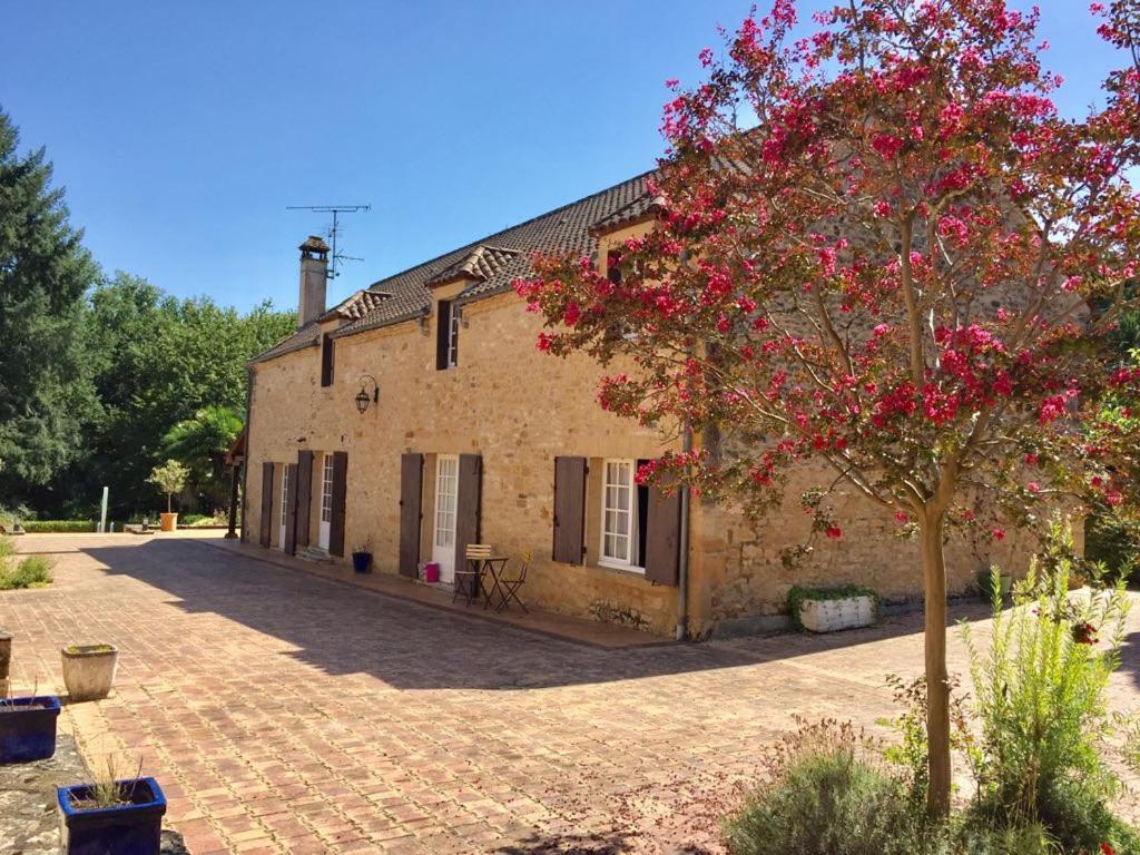 Gite Le Domaine Aubazen La Chapelle-Aubareil Eksteriør bilde