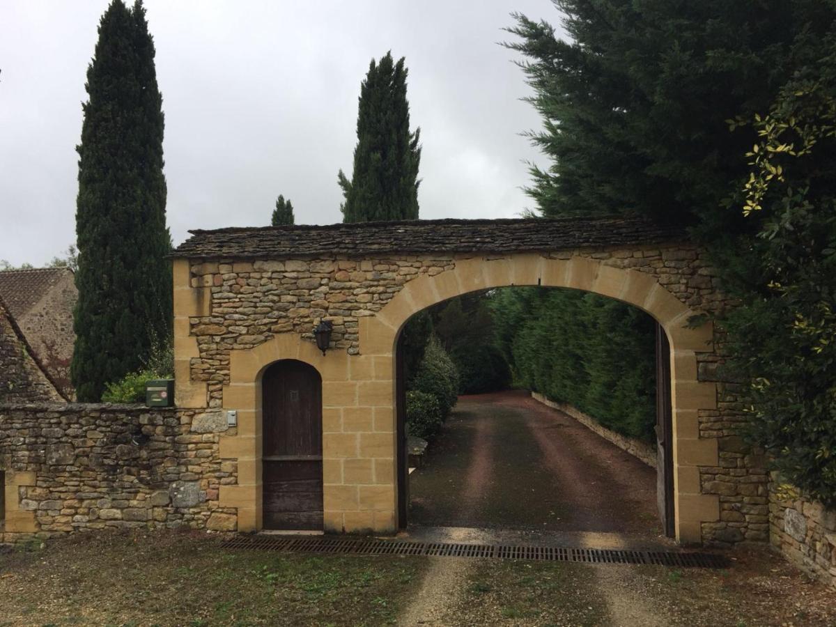 Gite Le Domaine Aubazen La Chapelle-Aubareil Eksteriør bilde
